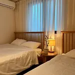 10-Minute Walk From Hongdae Entrance Station, 2 Rooms, 3 Beds